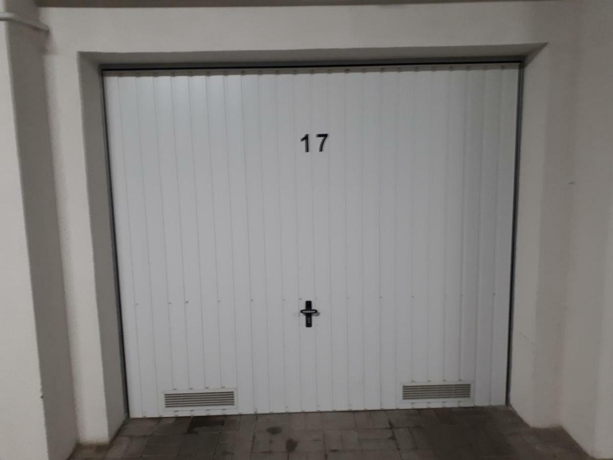 Operowa Marilyn Monroe Apartamento Lublin Exterior foto