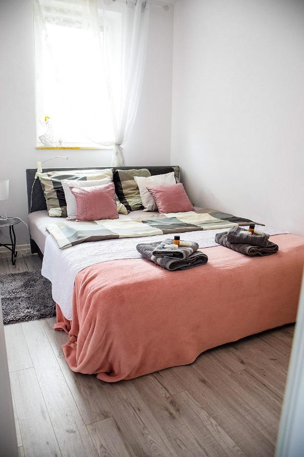 Operowa Marilyn Monroe Apartamento Lublin Exterior foto